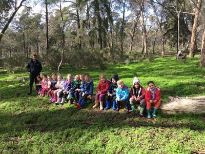 1116-MH-2bush-kinder.jpg 1116-MH-2bush-kinder.jpg